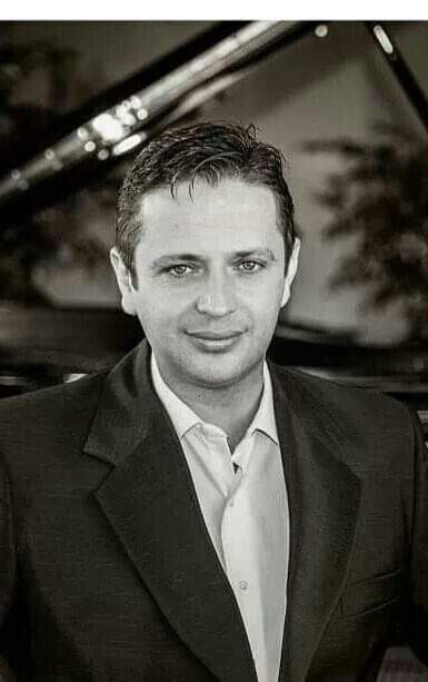 Robert Hatvani is a Dunkley School of Music piano teacher in Idaho.